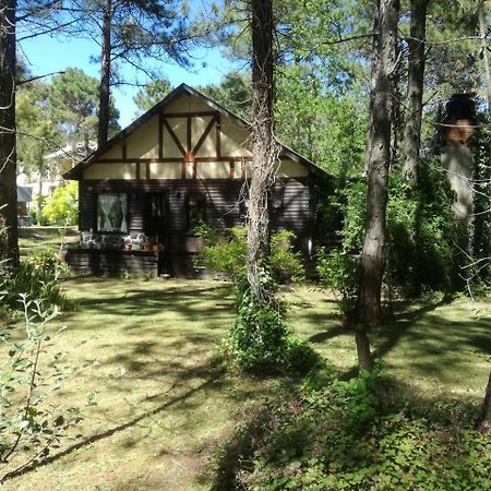 Cabana En Carilo Villa ภายนอก รูปภาพ