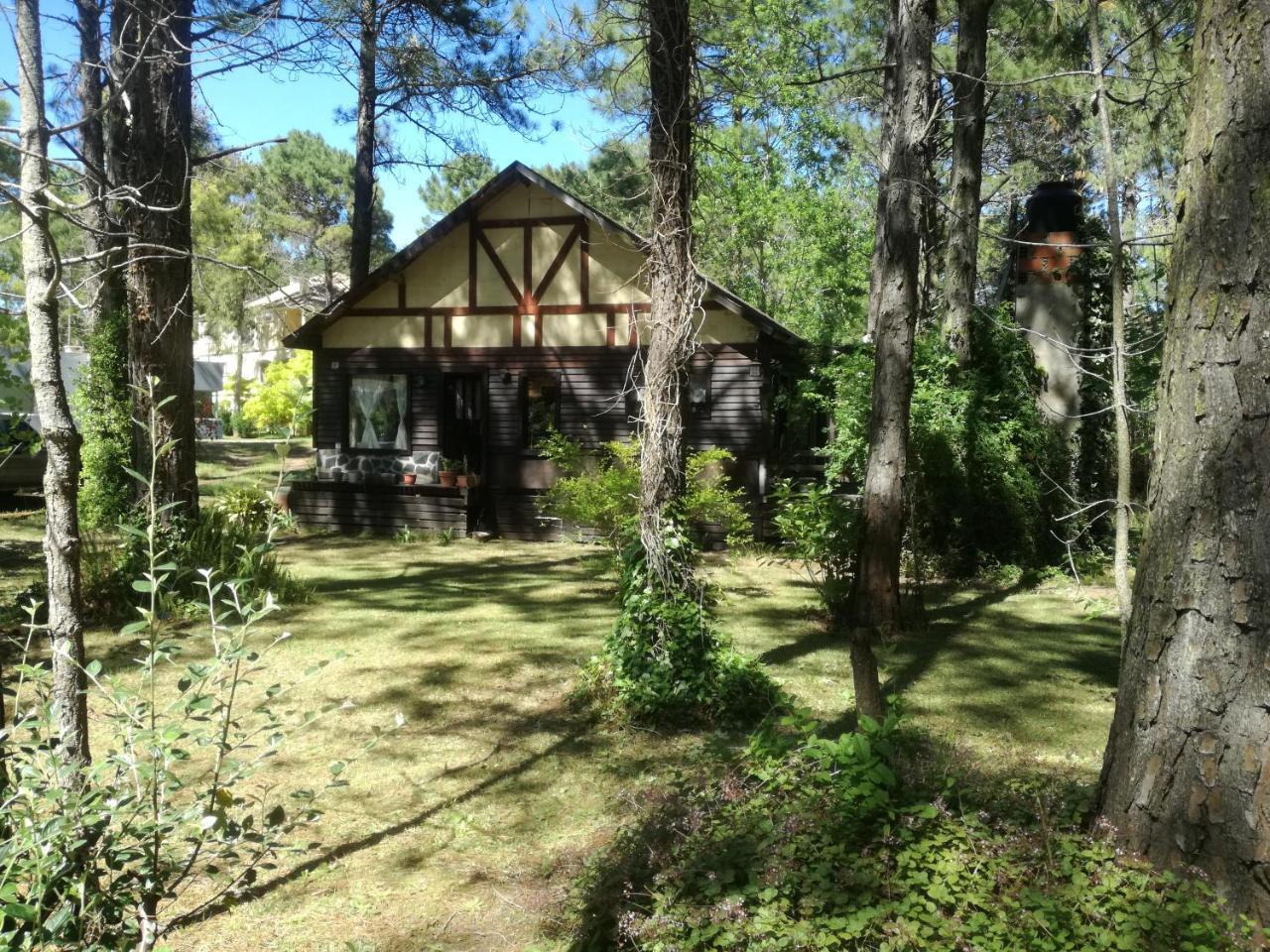Cabana En Carilo Villa ภายนอก รูปภาพ